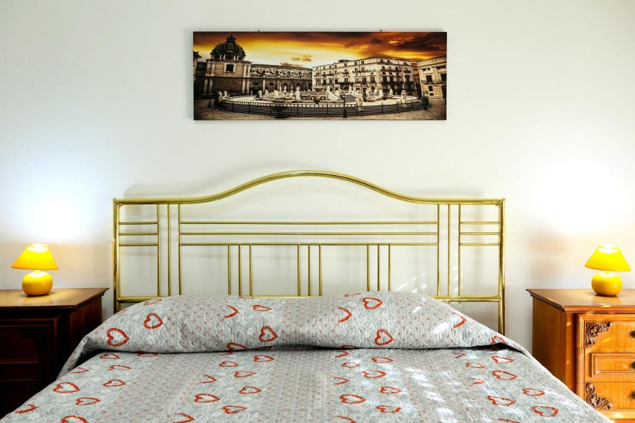 Bed and Breakfast A Casa di Fra' Palermo Esterno foto